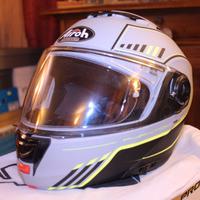 Casco Airoh da moto