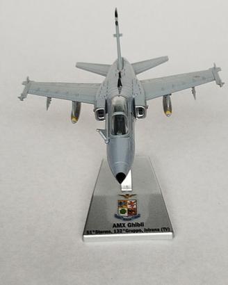 Modellino Aereo Militare AMX Ghibli 1/100 Italeri