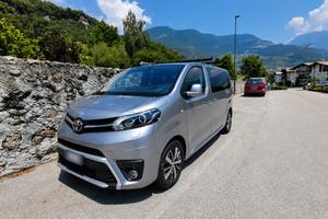 TOYOTA PROACE VERSO 2.0 D-4D DELUXE AUTOM. 8 POSTI