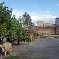 Posti auto e mezzi attrezzature cantiere