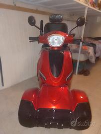 scooter elettrico per anziani/disabili