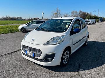 Peugeot 107 1.0 68CV 5p. Superga