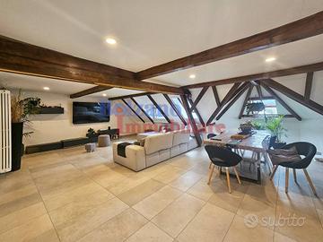 Appartamento ultimo piano a Bolzano in via Renon