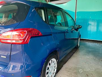 Ford b-max