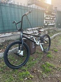 BMX Freestyle 20” Senza Freni – Ideale per Trick