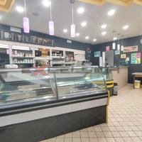 LIDO DI POMPOSA: Bar- gelateria a due passi dal ma