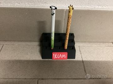 Espositore per penne legami