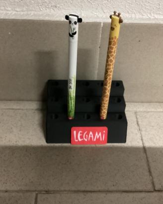 Espositore per penne legami