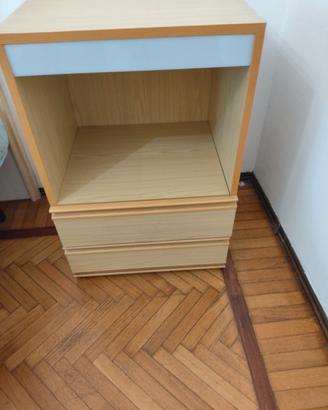 mobile comodino luce