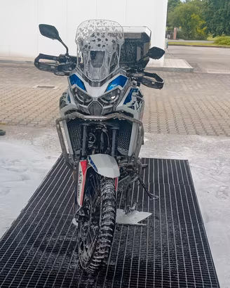 Africa twin 1100 ES