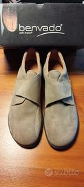 Scarpe nuove pelle scamosciata marca Benvado n.40