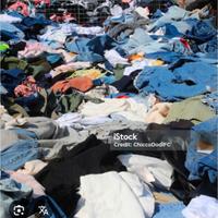 stock abbigliamento usato 