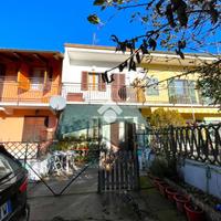 CASA SEMINDIPENDENTE A LAURIANO