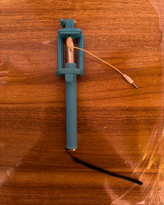 Bastone Selfie Stick estendibile con cavo Jack