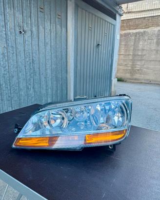 Faro Anteriore Fiat Idea