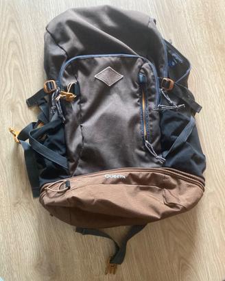 Zaino Trekking Quechua 30L