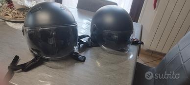 coppia caschi 