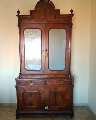 Credenza antica doppio corpo con vetrina