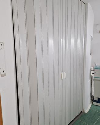 Porta a soffietto bianca 