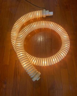 Lampada di design Artemide anni 70.