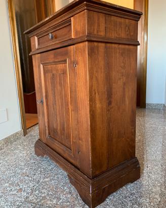 Mobile in legno