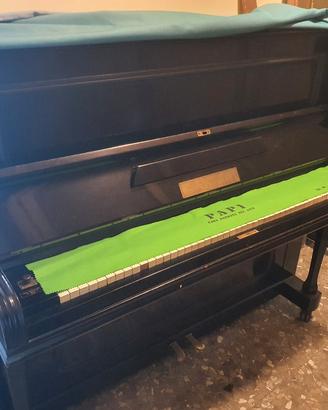 pianoforte verticale I.C. Baer