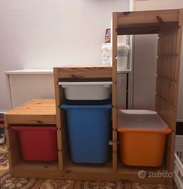 2 mobili Trofast combinazione con contenitori