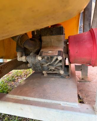 Botte diserbo atomizzatore con barre da 12 mt