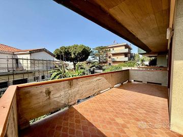 3 1/2 Vani + P.Auto (Via P.Platania - Scogliera)