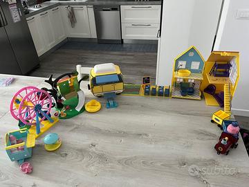 Villaggio Peppa Pig con personaggi