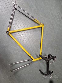telaio e forcella bici corsa in acciaio 