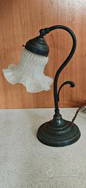 Lampada da tavolo in ottone 