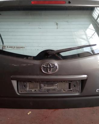 Portellone post. Toyota Corolla Verso (2004 - 2009