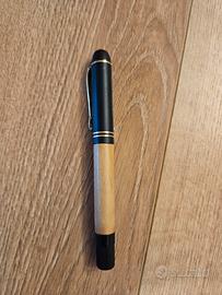 Penna stilografica in legno