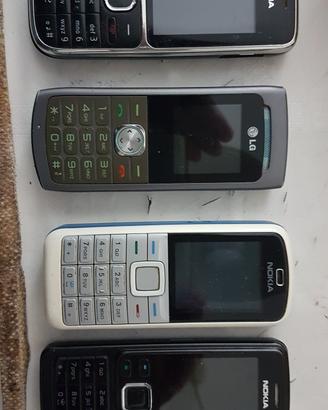 Telefoni cellulari anni 90/2000
