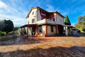 VILLA SINGOLA A CIVITELLA SAN PAOLO