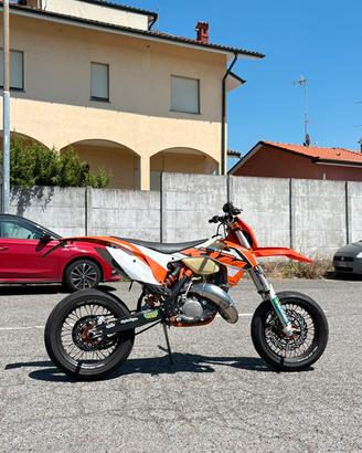ktm 125