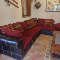 divano in cuoio e tessuto 