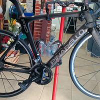 bici da corsa Dogma in carbonio F10
