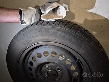 Pneumatici 175/65 R15 INVERNALI seminuovi