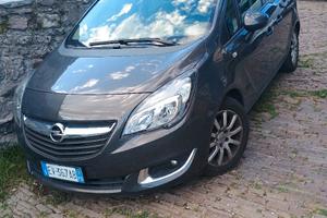 Meriva B Cosmo euro 6B