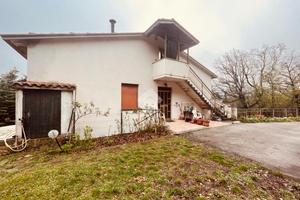 CASA INDIPENDENTE A ASSISI