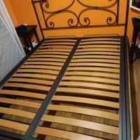 Letto matrimoniale ferro battuto con contenitore