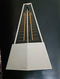metronomo bianco 