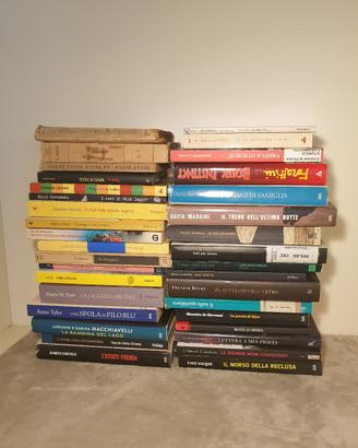Lotto 35 Libri di Vario Genere