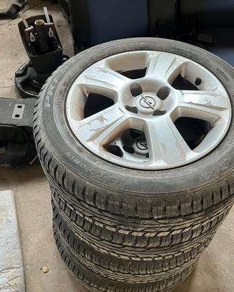 Set Cerchi in lega originali Opel con pneumatici