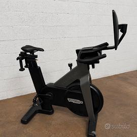TECHNOGYM SMART BIKE