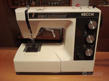 macchina da cucire necchi