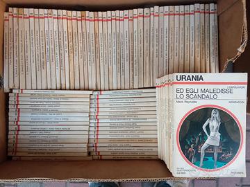 Fantascienza, 219 URANIA a 50-70 cent. l'uno