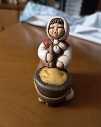 Thun Donna Con Paiolo Presepe Rosso